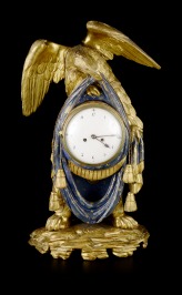 TABLE CLOCK WITH AN EAGLE
