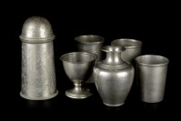 SET OF PEWTER DISHES []