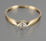 RING WITH A DIAMOND []