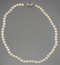 PEARL NECKLACE []