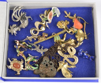 Collection of brooches - animals