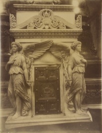 Mausoleum [Eugene Atget (1857-1927)]