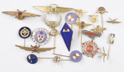 Soubor 38 ks odznaků a označení s leteckou tématikou, pozůstalost Milana Hanáka