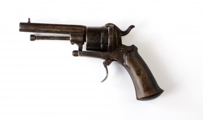 Kapesní revolver Lefaucheux, pozůstalost Milana Hanáka