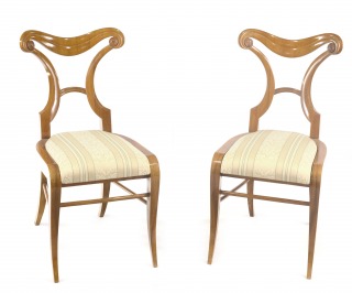 Dvojice biedermeierových židlí
