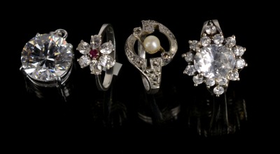 Set of silver jewelery