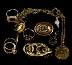 Set of jewelery []