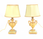 Párové stolní lampy  []