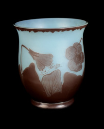 Vase mit Ätzdekor