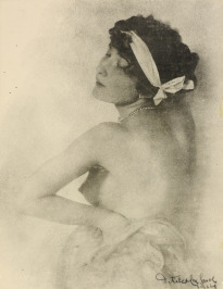 Zwei Bildnisse der Schauspielerin Jarmila Kronbauerová [František Drtikol (1883-1961)]