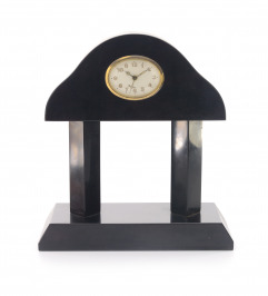 Mantel clock with alarm