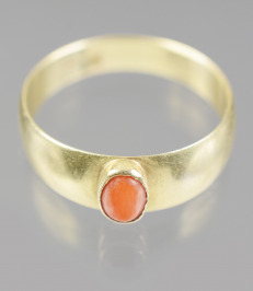Gold Ring with a Coral