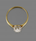 Gold Ring with a Diamond []
