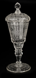 Neobarokní pohár s víkem