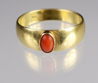 Gold Ring with a Coral