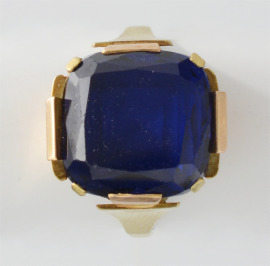 Gold Ring with a Sapphire