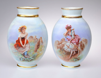 Párové vázy s pastýřkami