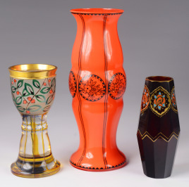 Drei gemalte Vasen