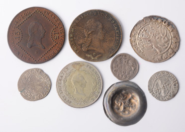 A Collection of 8 Modern Age - mostly Ag - Coins