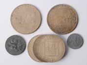Soubor 7 oběžných a pamětních mincí  []