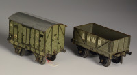 Trojice nákladních vagonů a cisterna [Německo, Norimberk, Georges Carette & Cie,]