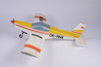 Modellflugzeug Zlín Z-142 []