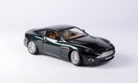 Aston Martin Vanquish V12 []