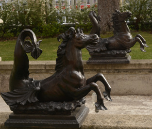 Paar Skulpturen - Seepferde