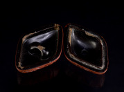 Two-part Lacquered Netsuke []