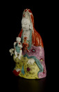 Porcelain figure of Guanyin []