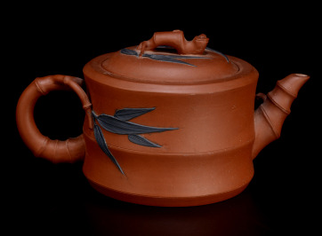 Tea Pot by Zhu Kexin 朱可心 
