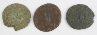 Trojice bronzových mincí []