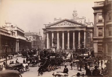 Zwei Fotografien. Royale Exchange und Albert Memorial [George Washington Wilson (1823-1893)]