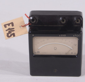 E145 Měřicí přístroj