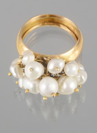 Gold Ring mit Perlen